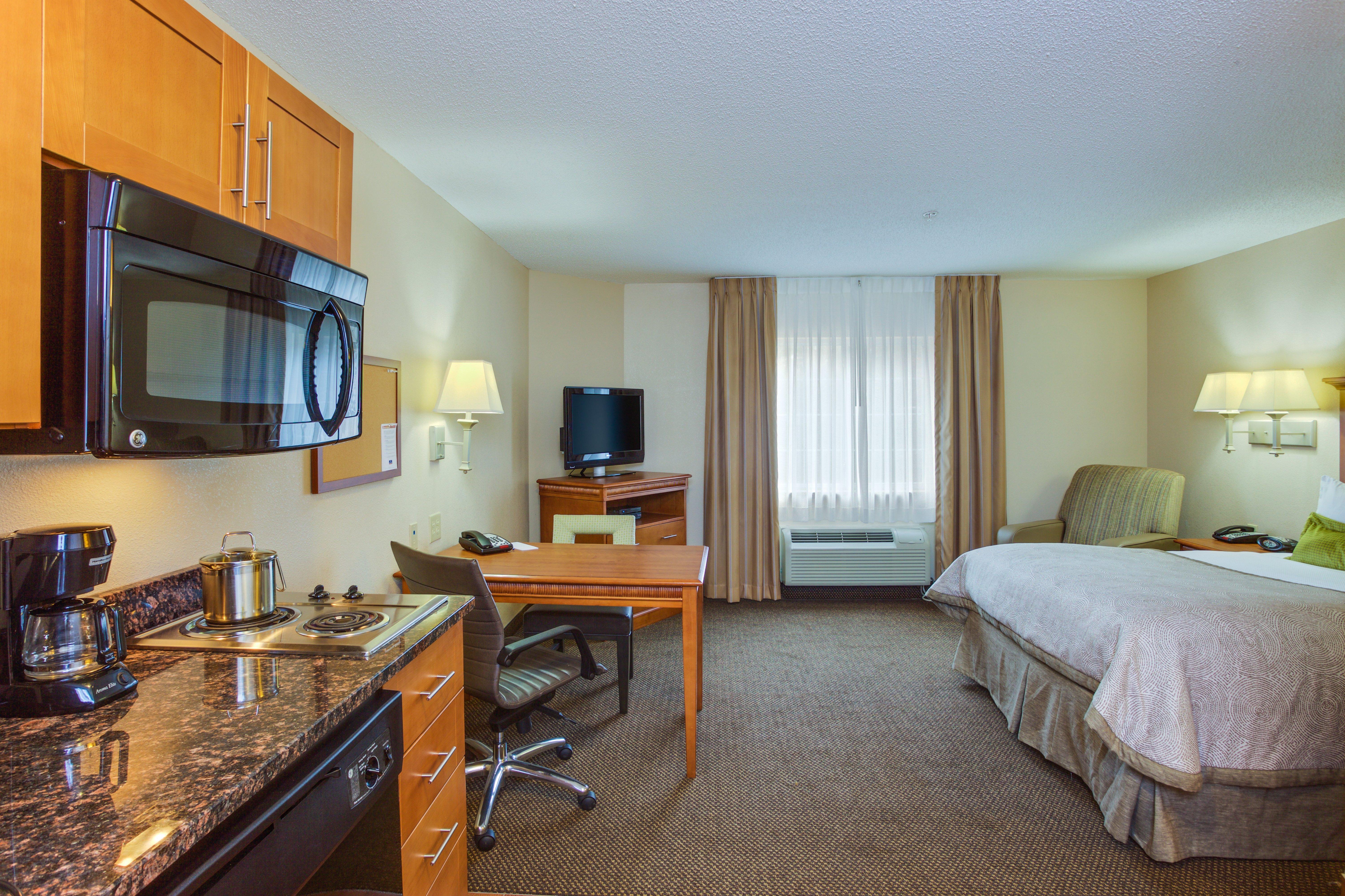 Candlewood Suites Richmond Airport By Ihg Сандстон Экстерьер фото