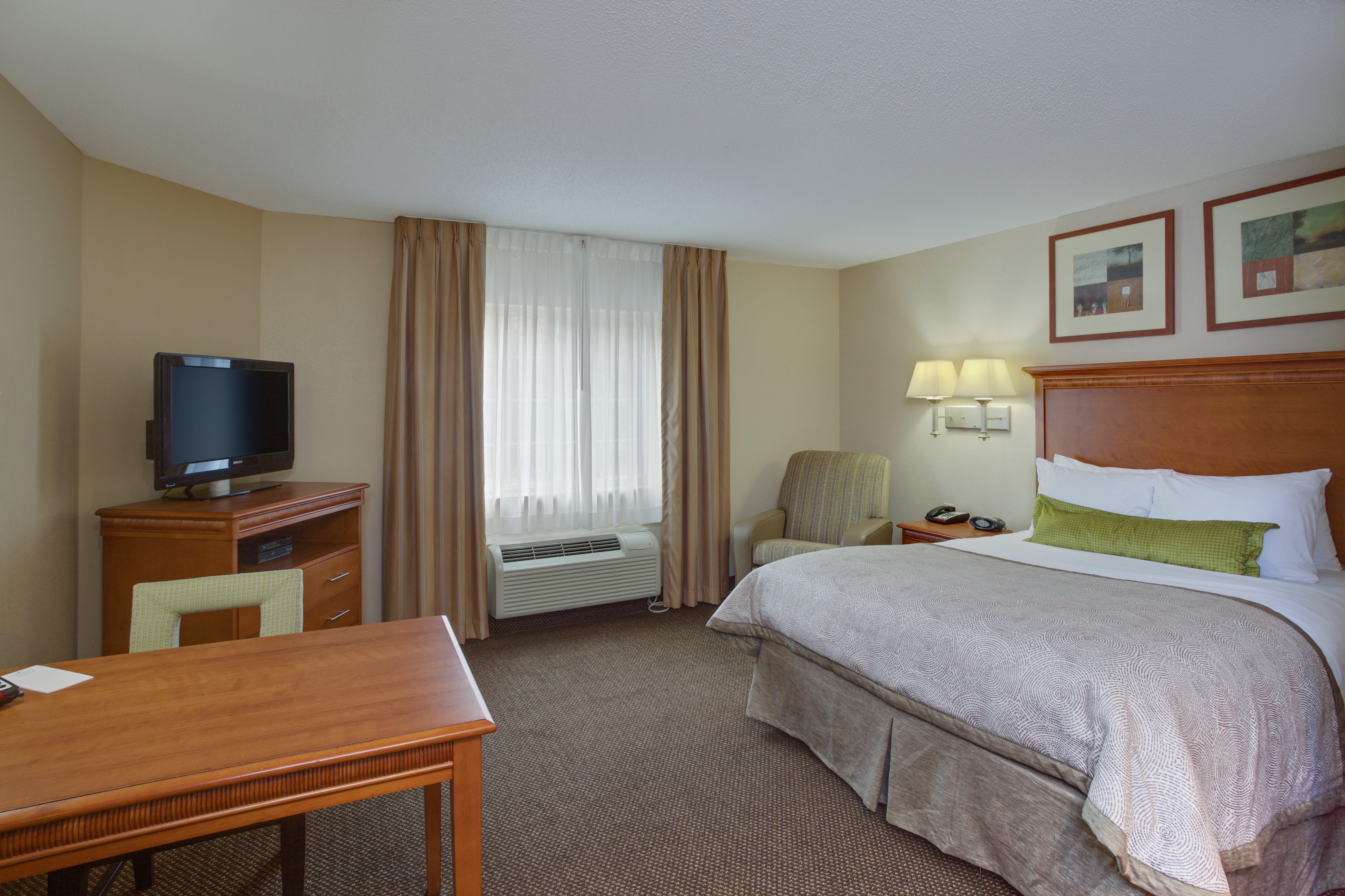 Candlewood Suites Richmond Airport By Ihg Сандстон Экстерьер фото