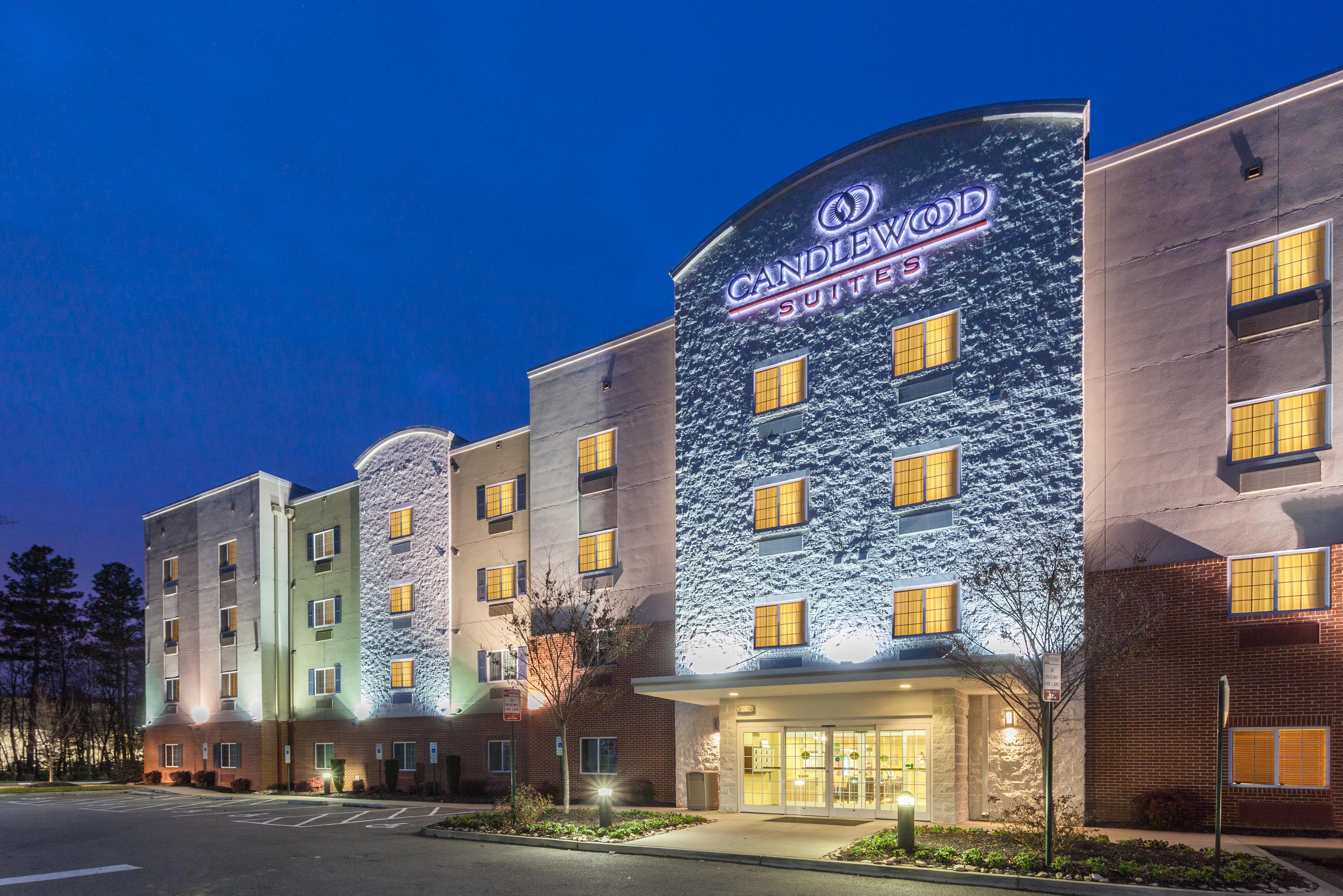 Candlewood Suites Richmond Airport By Ihg Сандстон Экстерьер фото