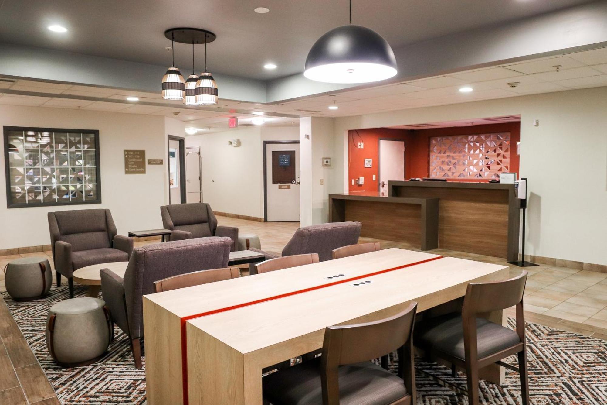 Candlewood Suites Richmond Airport By Ihg Сандстон Экстерьер фото
