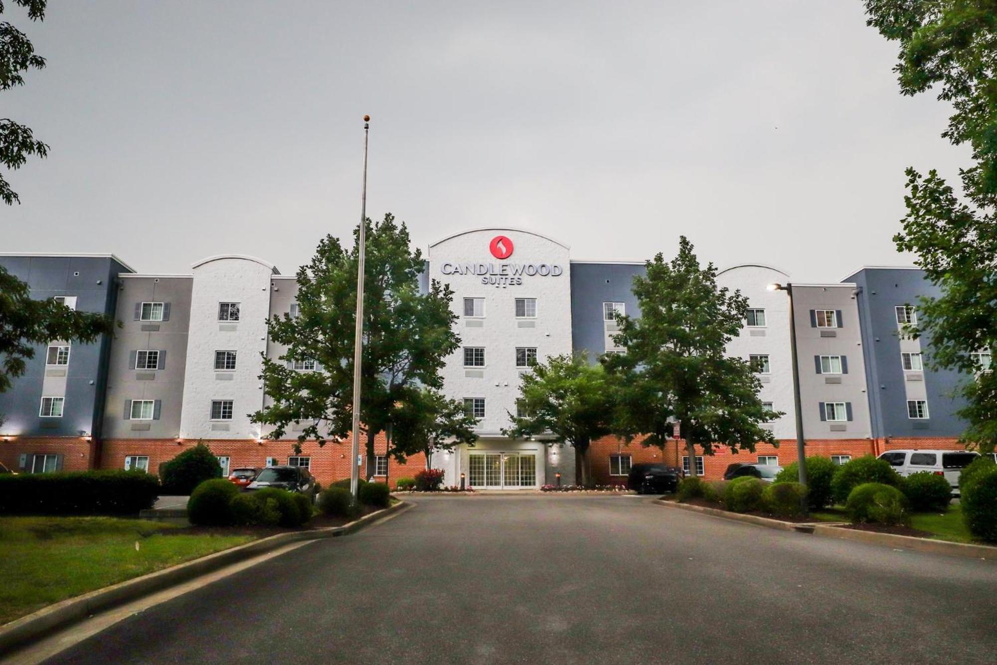 Candlewood Suites Richmond Airport By Ihg Сандстон Экстерьер фото